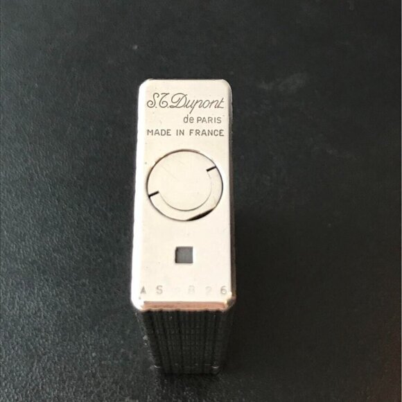 S.T. Dupont Vintage Silver Plated "Prince of Wales" Lighter - Picture 6 of 6
